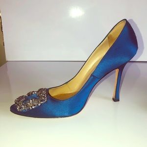 Manolo Blahnik satin Sex And The City shoe